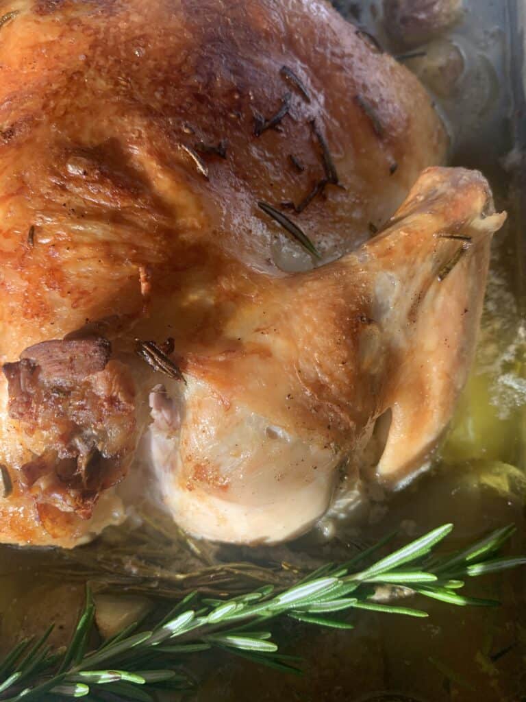 Roasted chicken with rosemary and vegetables